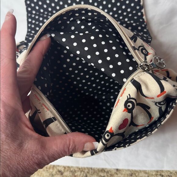 Bungalow 360 Penguin Print Crossbody messenger Bag - Cream and Black - Picture 7 of 8